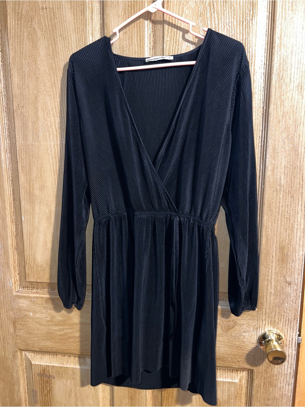 Black Long Sleeve V-Neck Dress Abercrombie & Fitch. Size XL